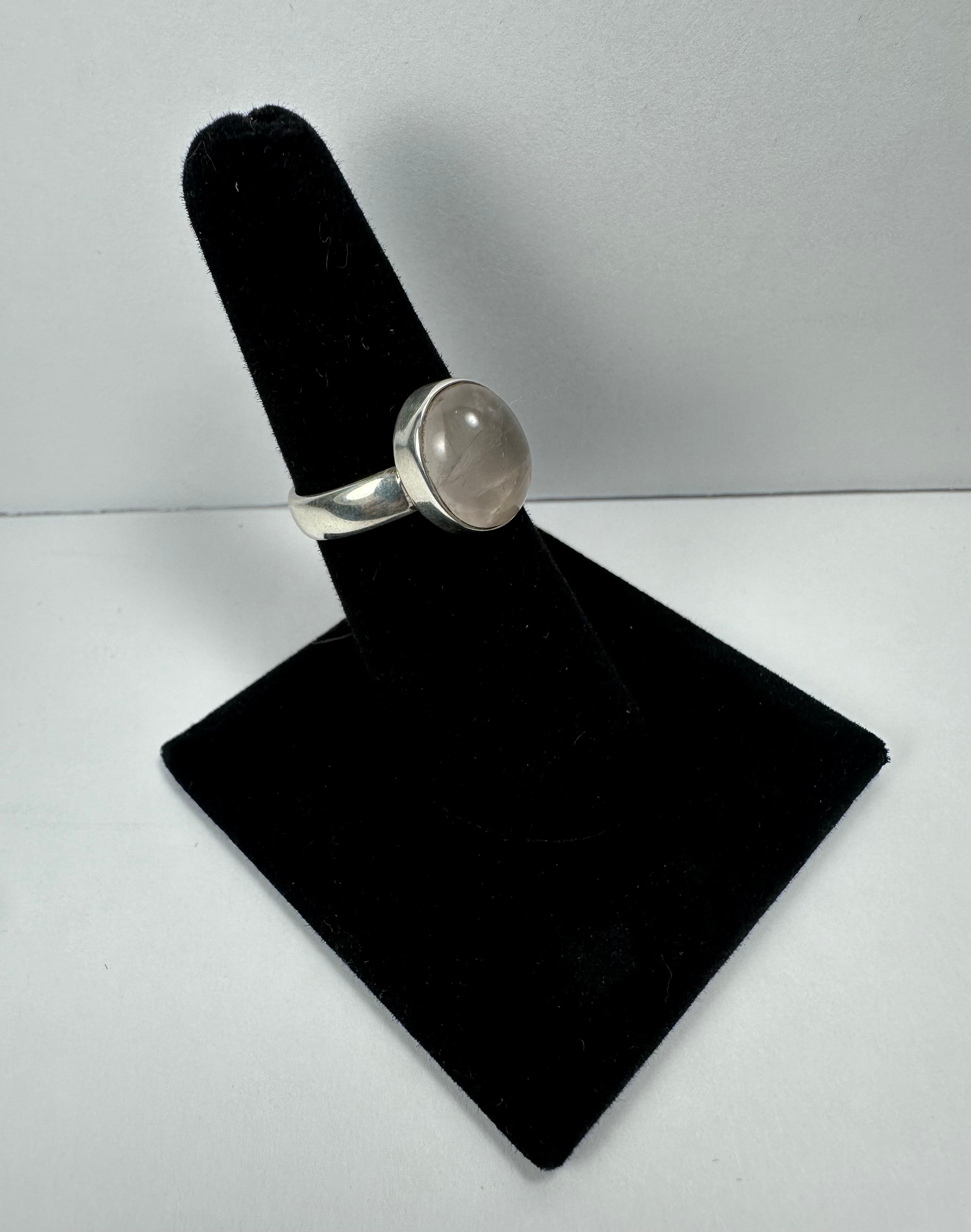 Rose Quartz Ring - Size 6
<