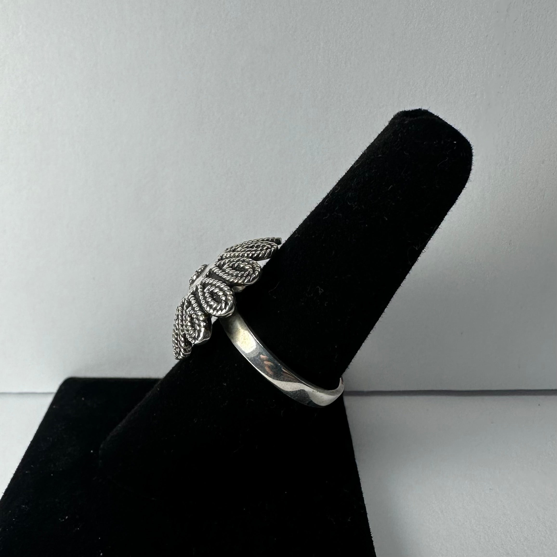 .925 Sterling Silver Flower Ring - Size 8