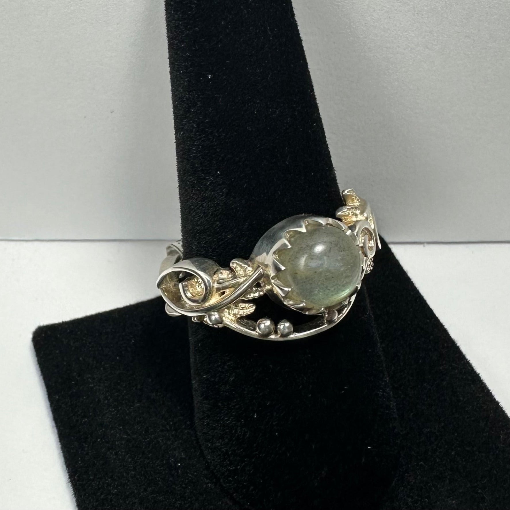 Labradorite Ring - Size 10.5