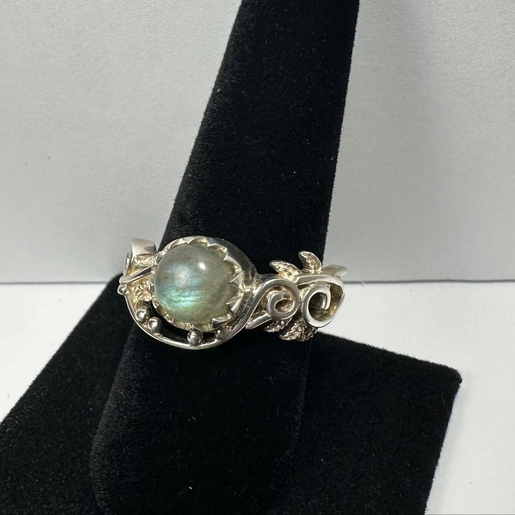 Labradorite Ring - Size 10.5