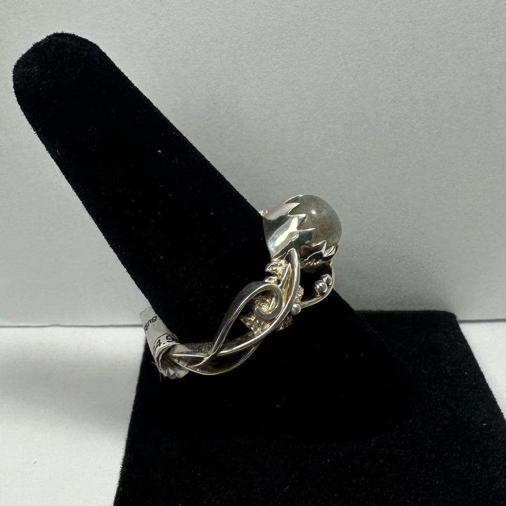 Labradorite Ring - Size 10.5