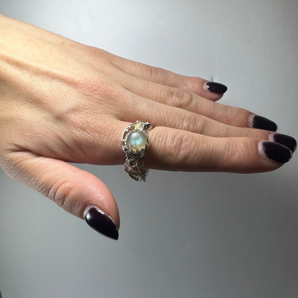 Labradorite Ring - Size 10.5